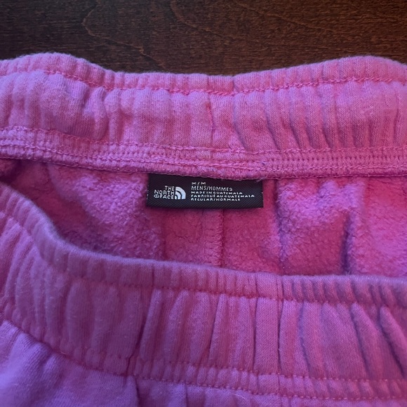 North face pink shorts - Picture 2 of 3